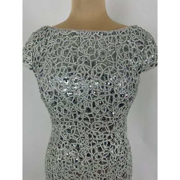 Adrianna Papell Size 8 Silver Sequin Lace Overlay Sheath Dress Holiday NYE Party - Picture 4 of 11